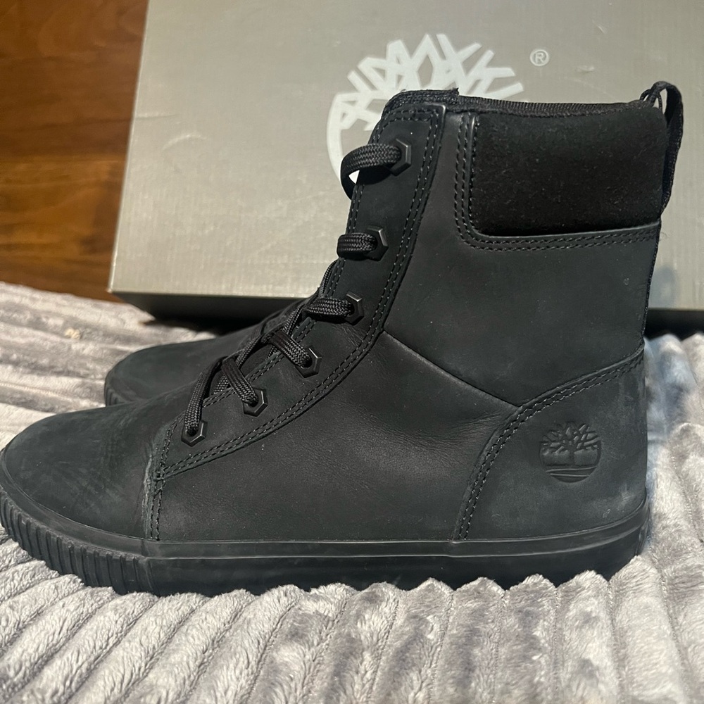 Timberland Women’s Black High-Top Boots - Picture 3 of 6